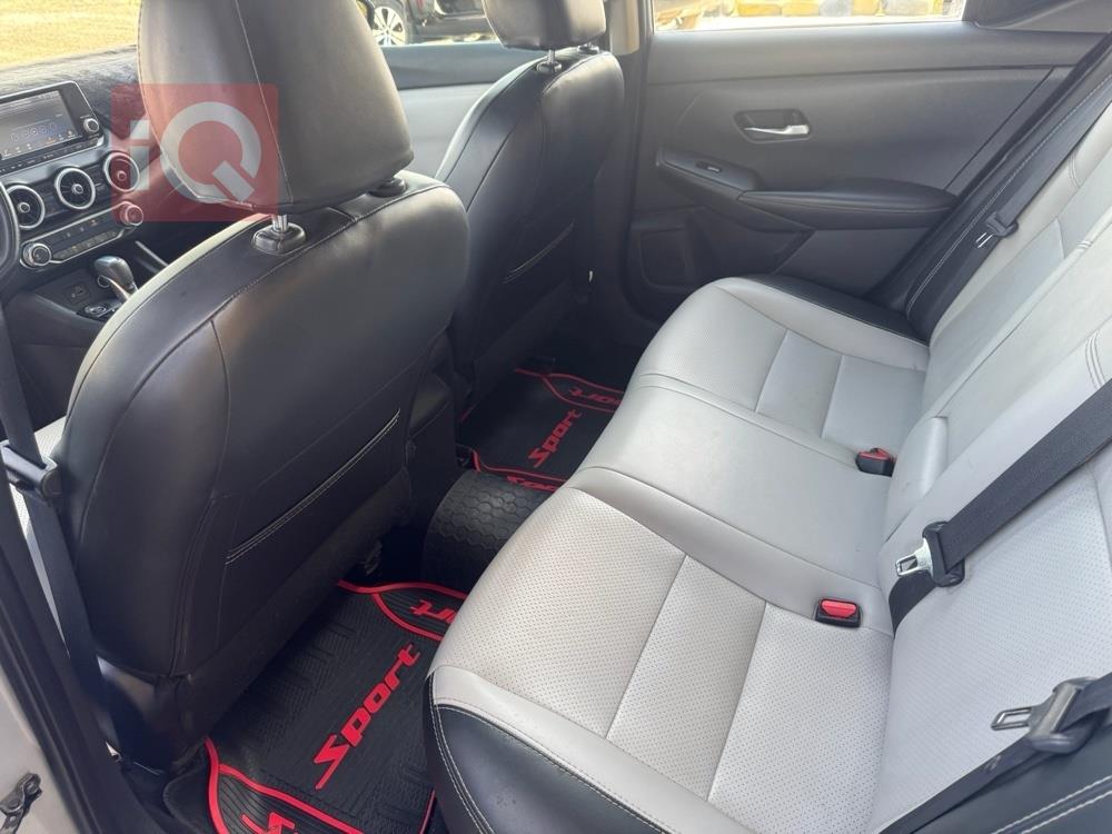 نيسان سنترا